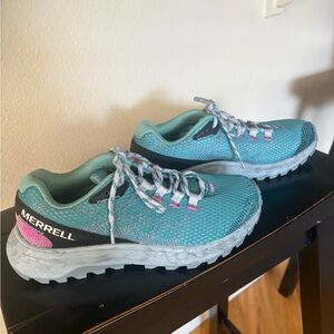 Merrell Women's Aqua and Pink Athletic like New Shoes